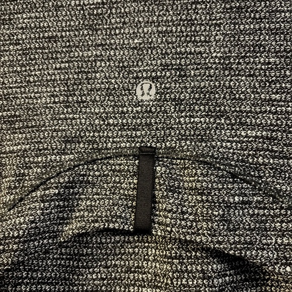 Lululemon Define Zip Jacket Heathered Gray. Great Condition. - Picture 11 of 12